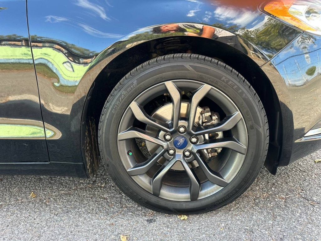 2018 Ford Fusion Image 30