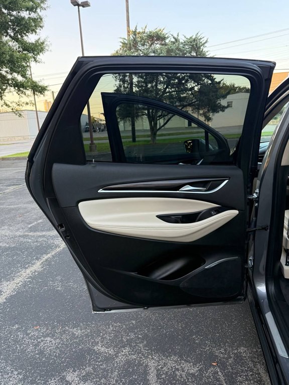 2019 Buick Enclave Image 15