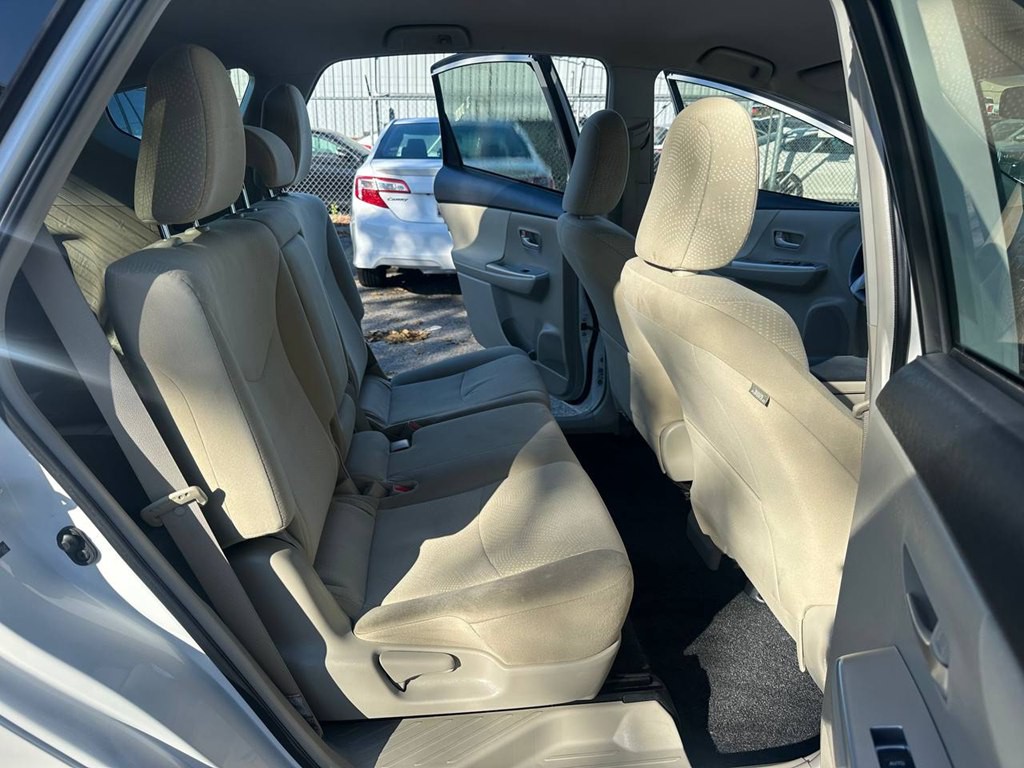 2012 Toyota Prius Image 23