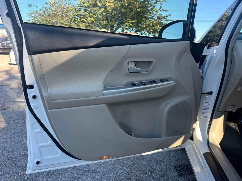 2012 Toyota Prius Image 26