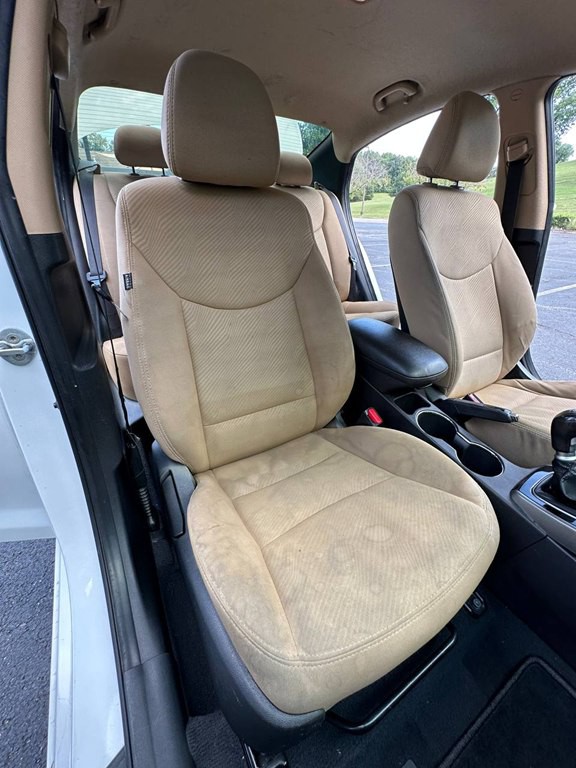 2013 Hyundai Elantra Image 28