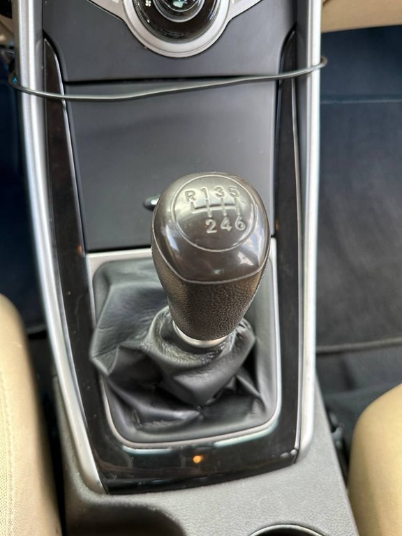2013 Hyundai Elantra Image 33