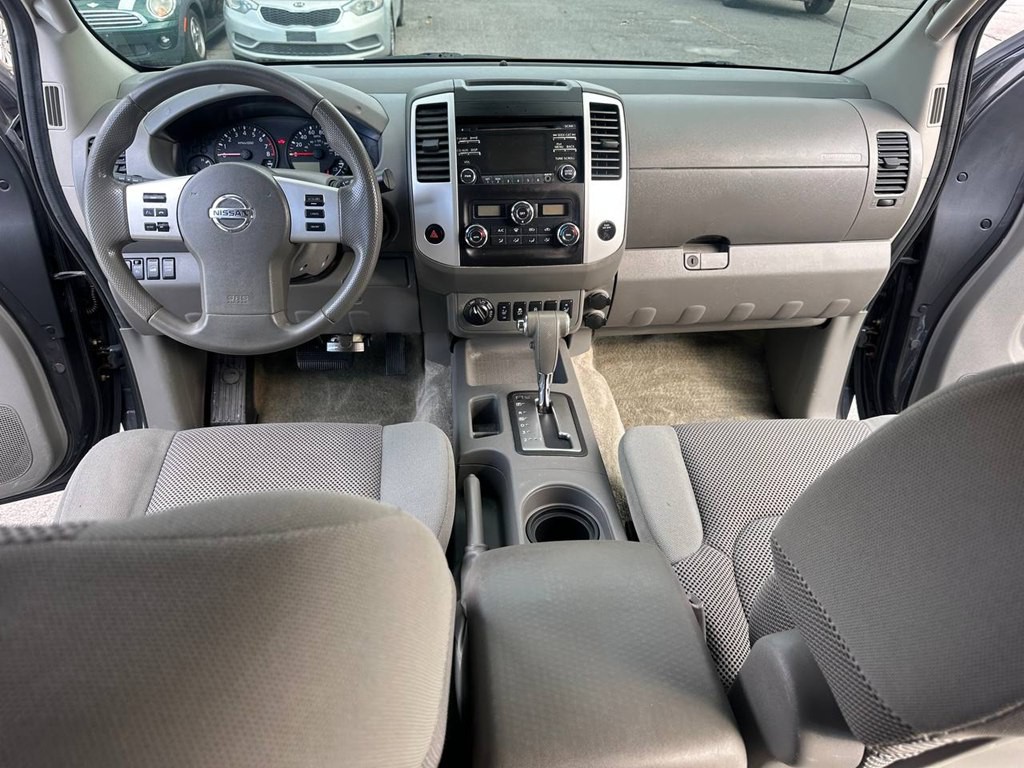 2014 Nissan Frontier Image 19