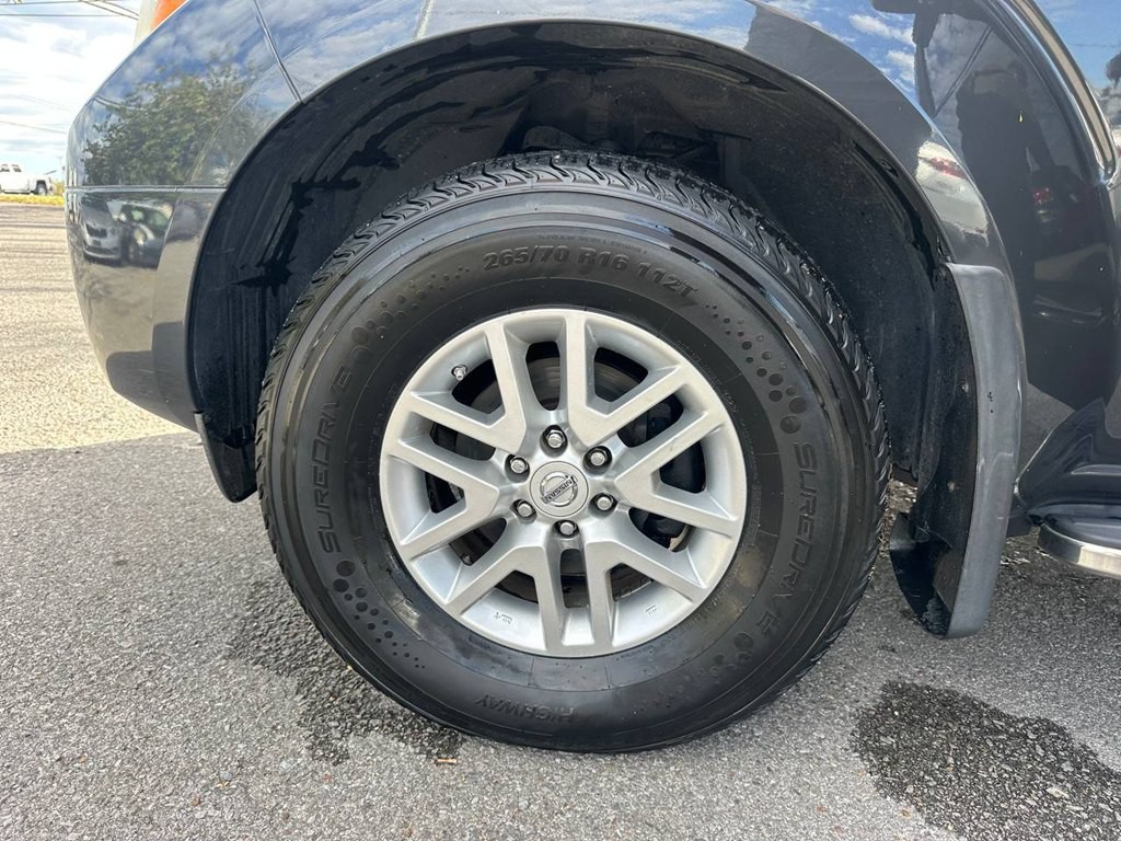 2014 Nissan Frontier Image 28