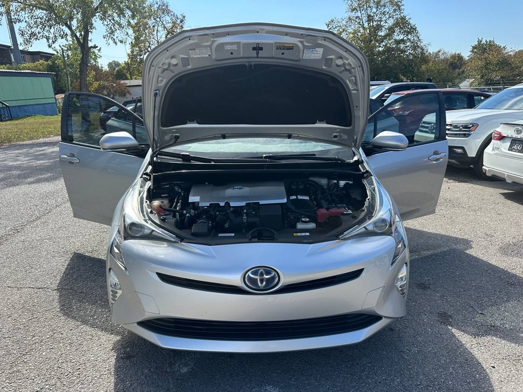 2017 Toyota Prius Image 11