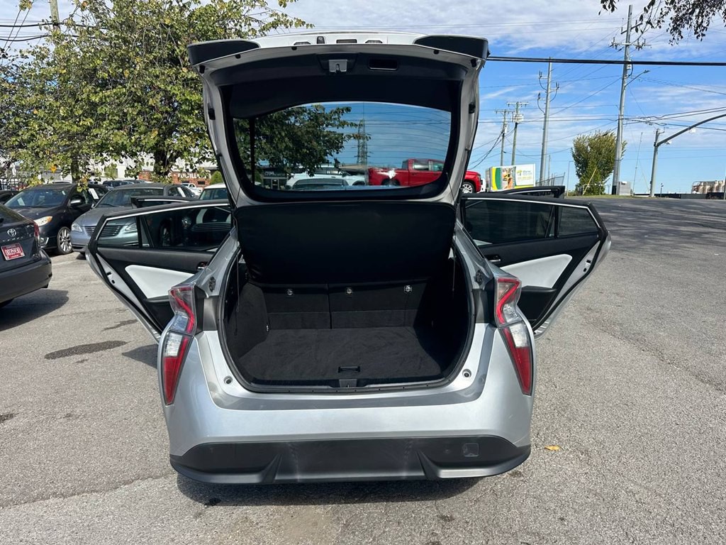 2017 Toyota Prius Image 14