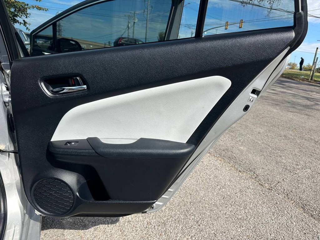 2017 Toyota Prius Image 23