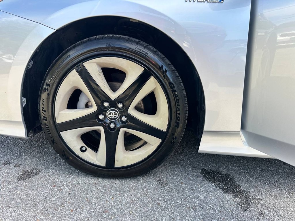 2017 Toyota Prius Image 29