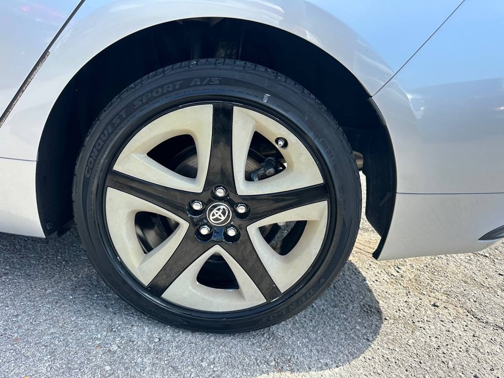 2017 Toyota Prius Image 30