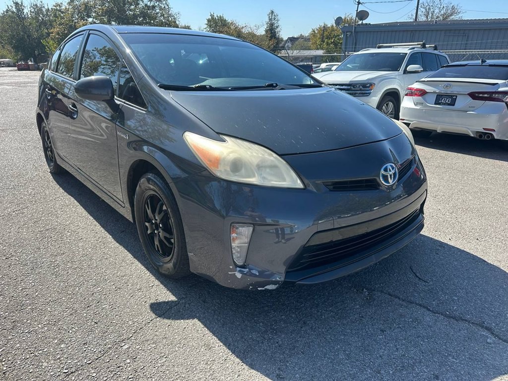 2013 Toyota Prius Image 4