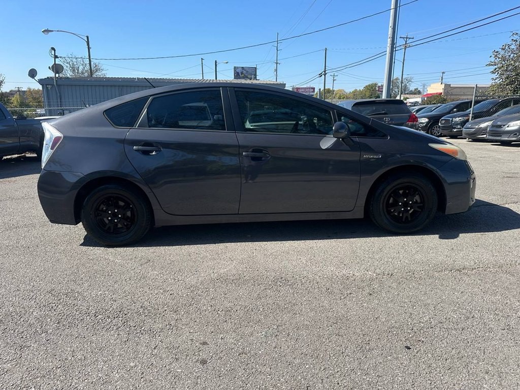 2013 Toyota Prius Image 5
