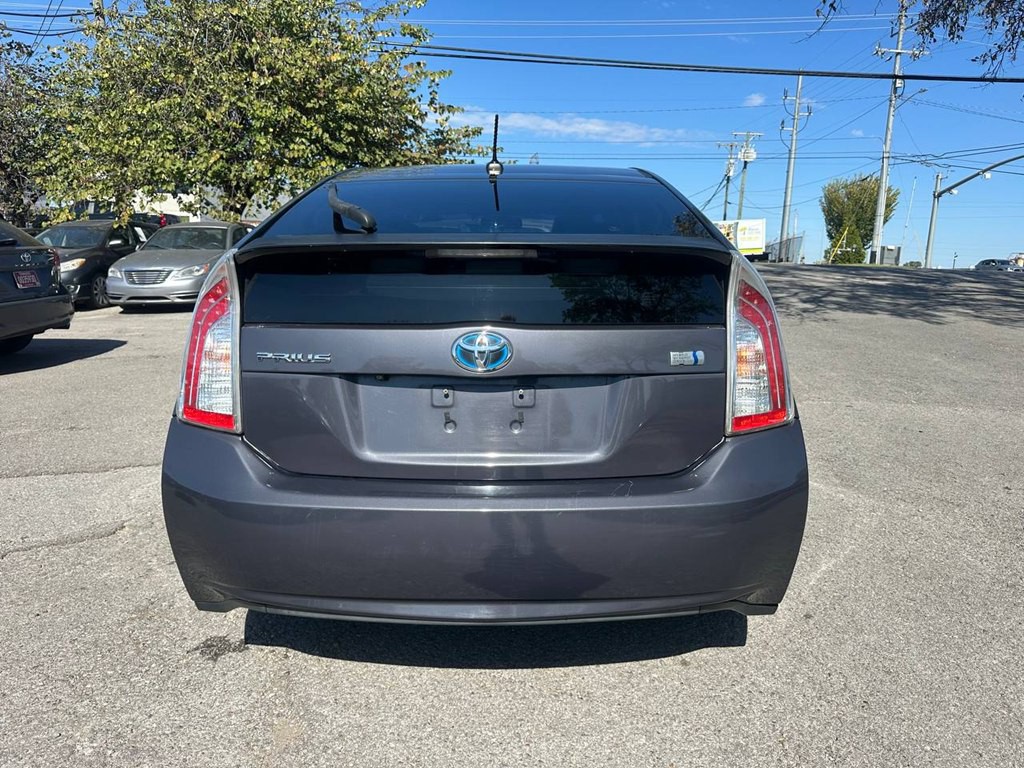2013 Toyota Prius Image 6