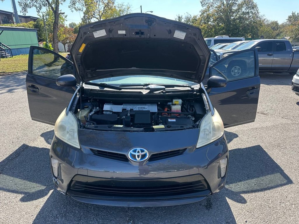 2013 Toyota Prius Image 11
