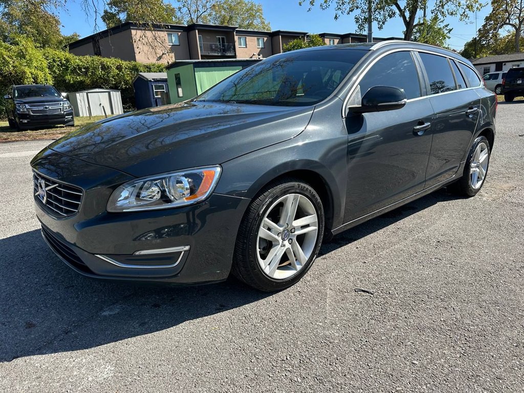 2015 Volvo V60 Image 2
