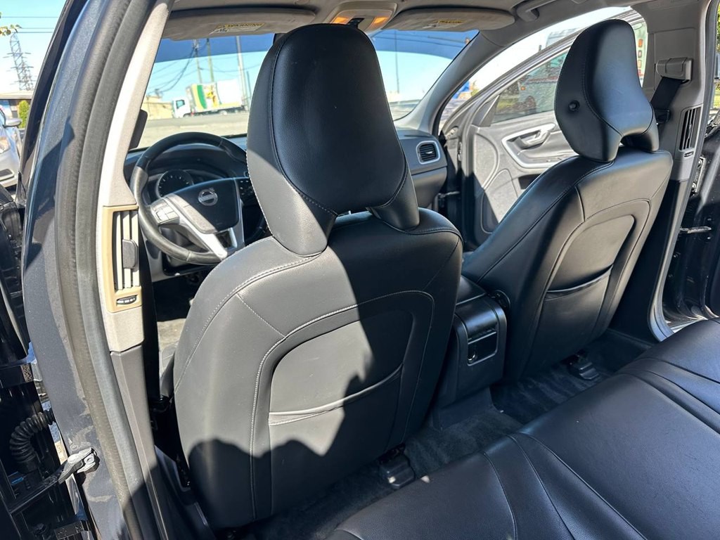 2015 Volvo V60 Image 18