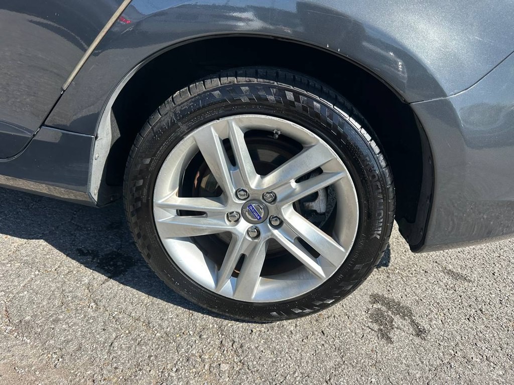 2015 Volvo V60 Image 29