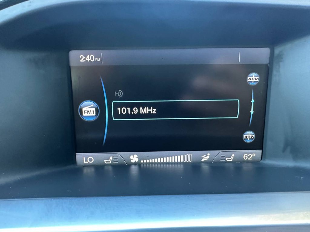2015 Volvo V60 Image 33