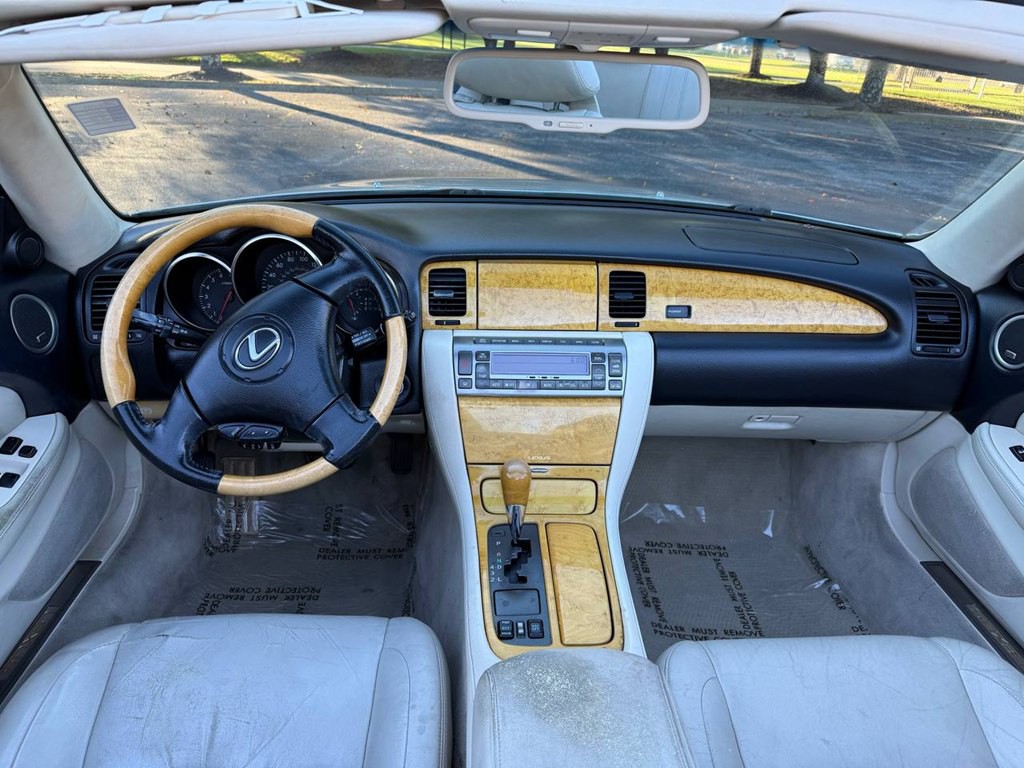 2003 Lexus SC Image 21