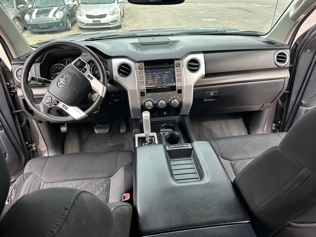 2018 Toyota Tundra Image 17