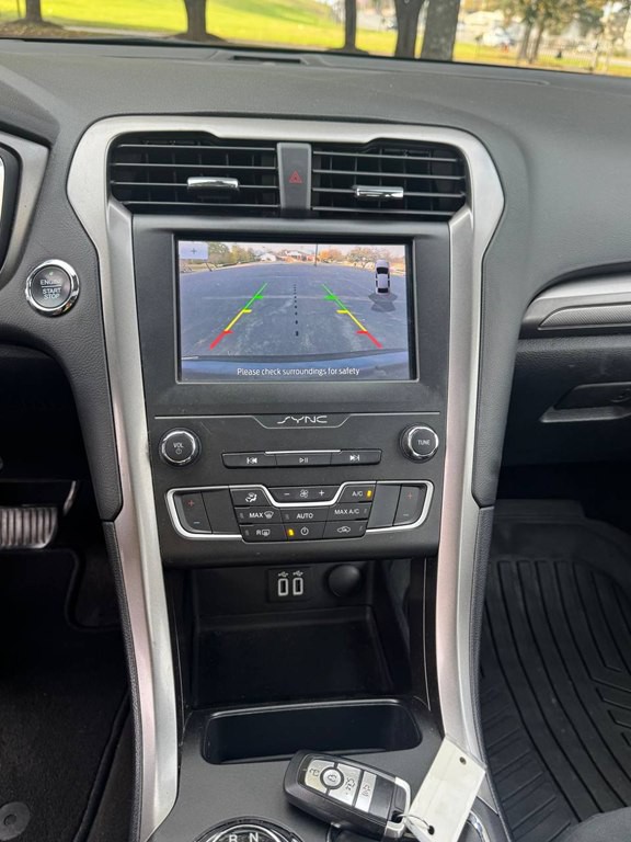 2020 Ford Fusion Image 5