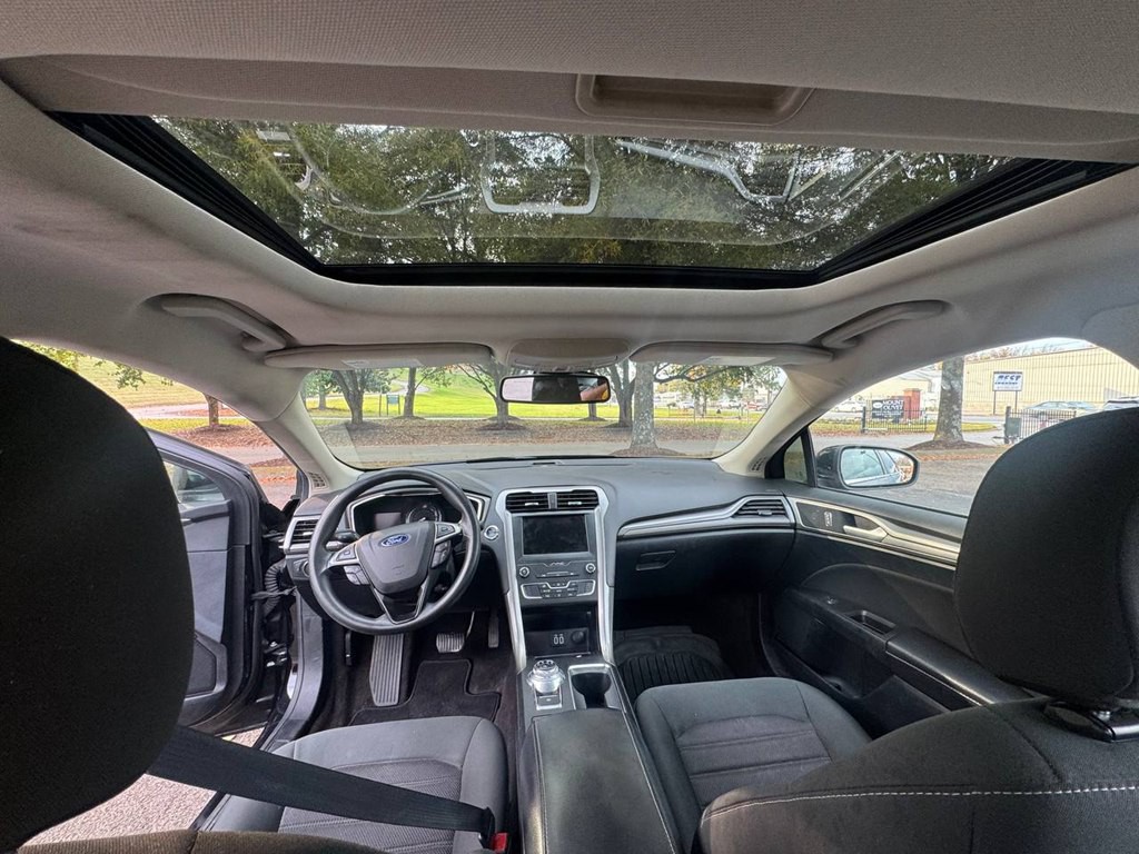 2020 Ford Fusion Image 19