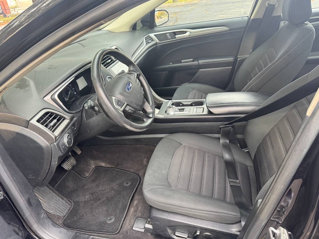 2020 Ford Fusion Image 23