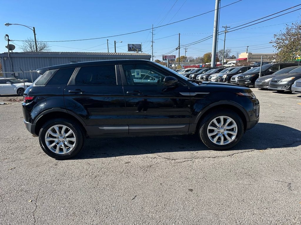 2017 Land Rover Range Rover Evoque Image 4