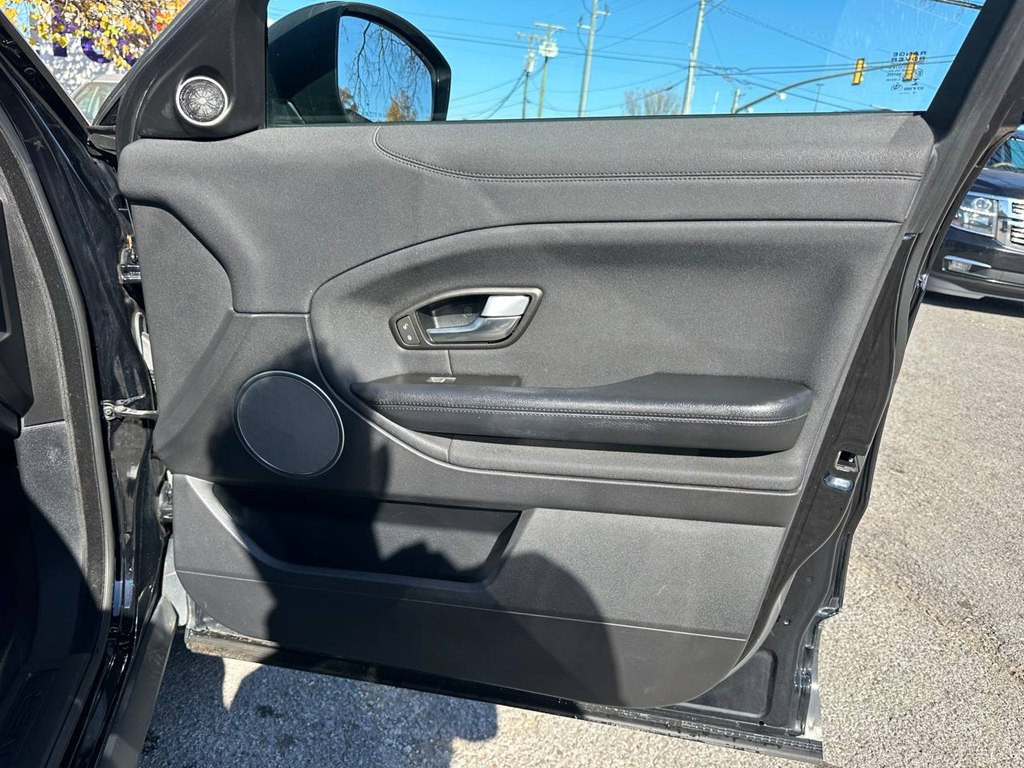 2017 Land Rover Range Rover Evoque Image 25