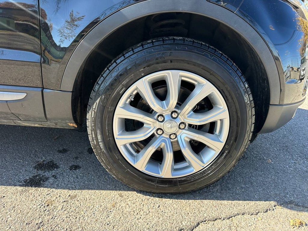 2017 Land Rover Range Rover Evoque Image 26