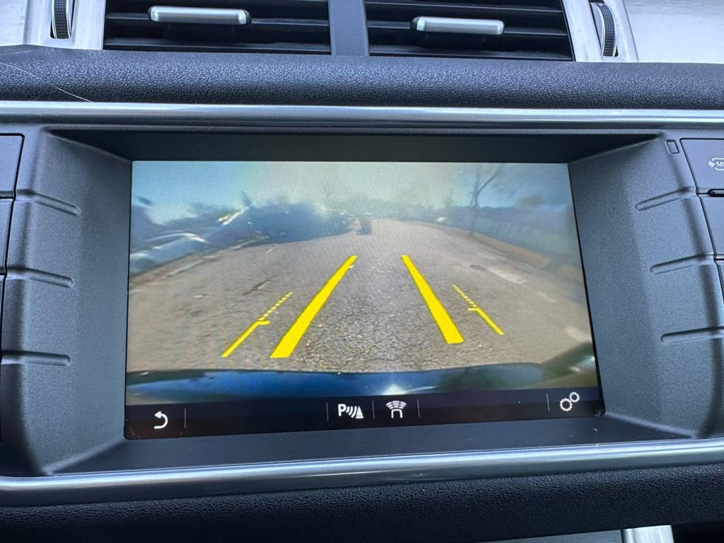 2017 Land Rover Range Rover Evoque Image 31