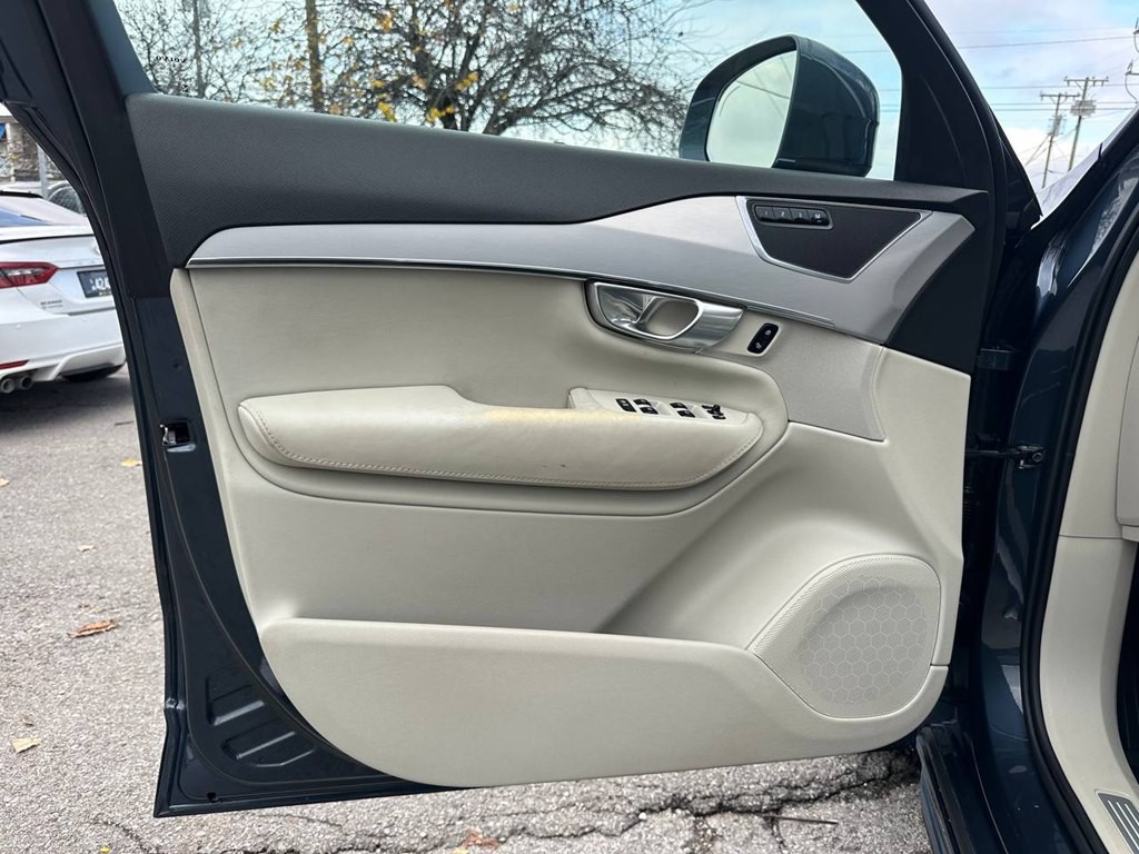 2018 Volvo XC90 Image 17