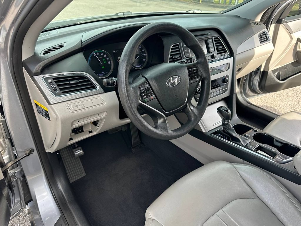 2016 Hyundai Sonata Image 14
