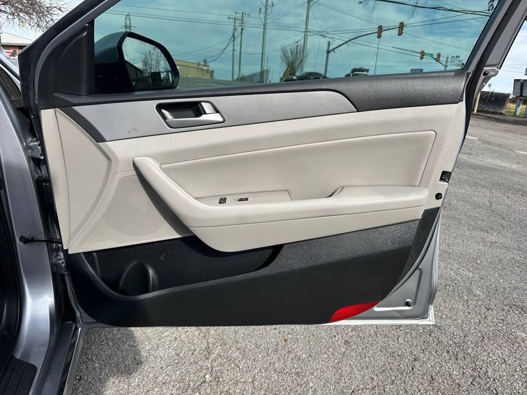 2016 Hyundai Sonata Image 26