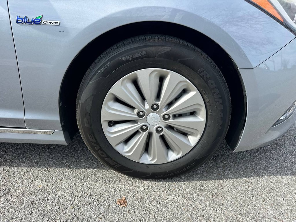 2016 Hyundai Sonata Image 28