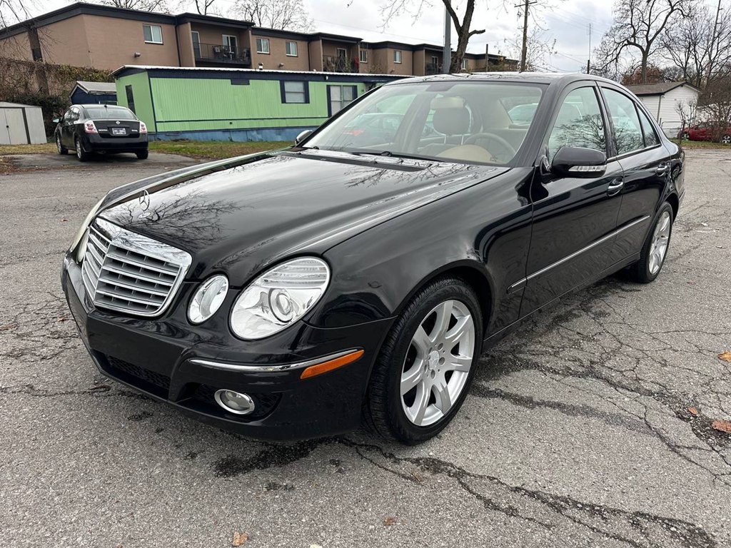 2008 Mercedes-Benz E-Class Image 2
