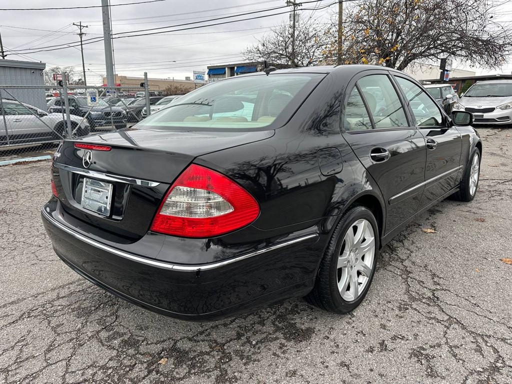 2008 Mercedes-Benz E-Class Image 6