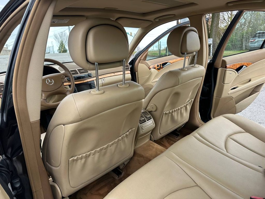 2008 Mercedes-Benz E-Class Image 16
