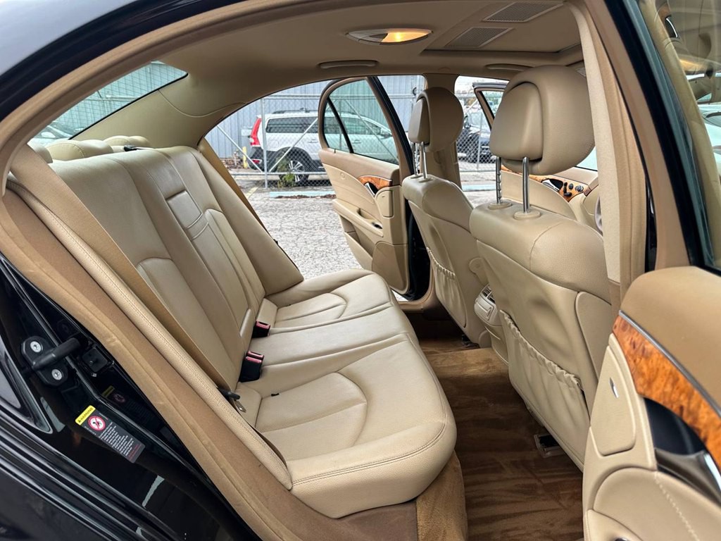 2008 Mercedes-Benz E-Class Image 19