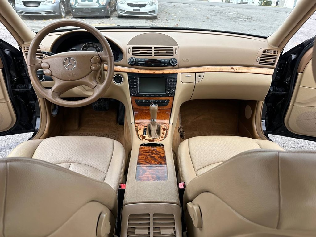 2008 Mercedes-Benz E-Class Image 20