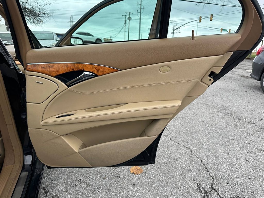 2008 Mercedes-Benz E-Class Image 21