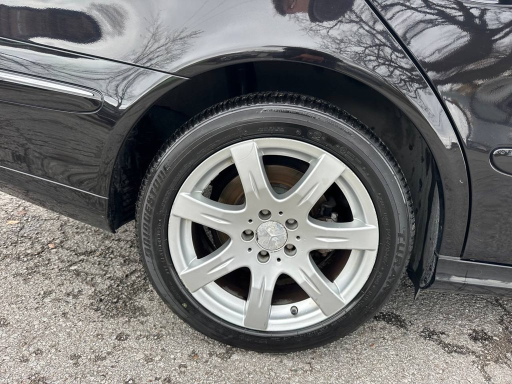 2008 Mercedes-Benz E-Class Image 27