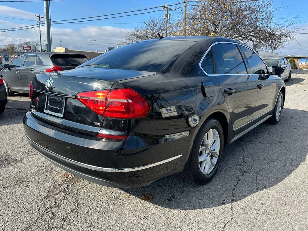 2016 Volkswagen Passat Image 7