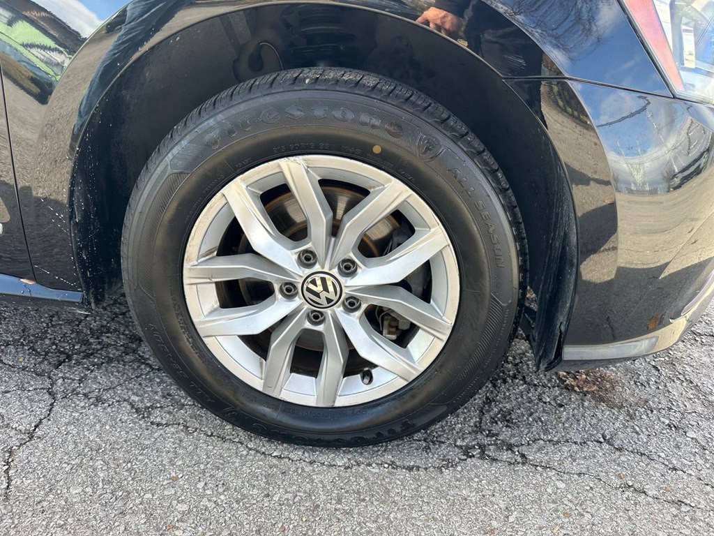 2016 Volkswagen Passat Image 29