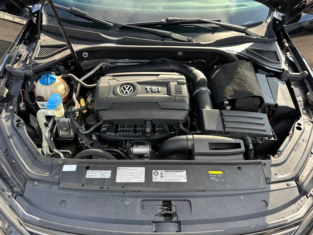 2016 Volkswagen Passat Image 10