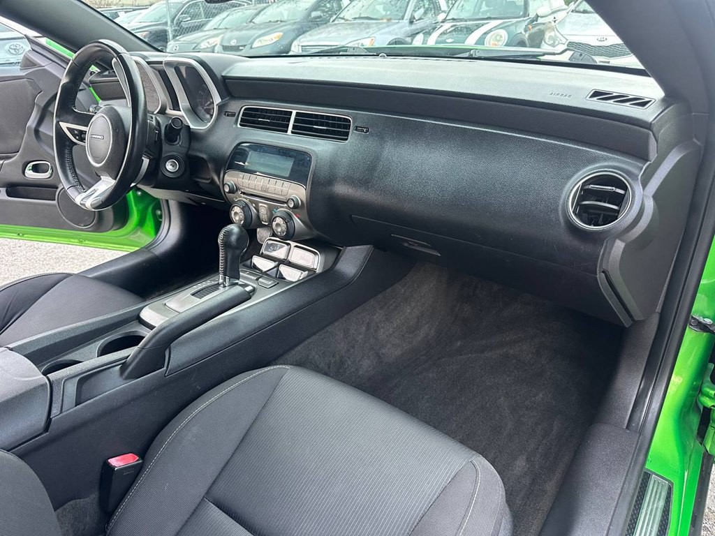 2011 Chevrolet Camaro Image 19