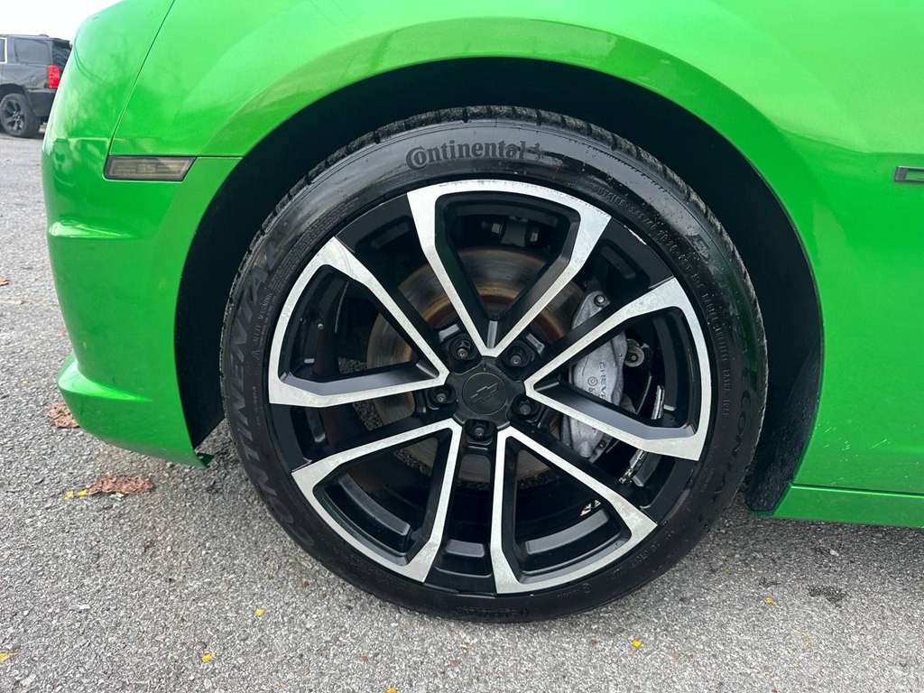 2011 Chevrolet Camaro Image 24