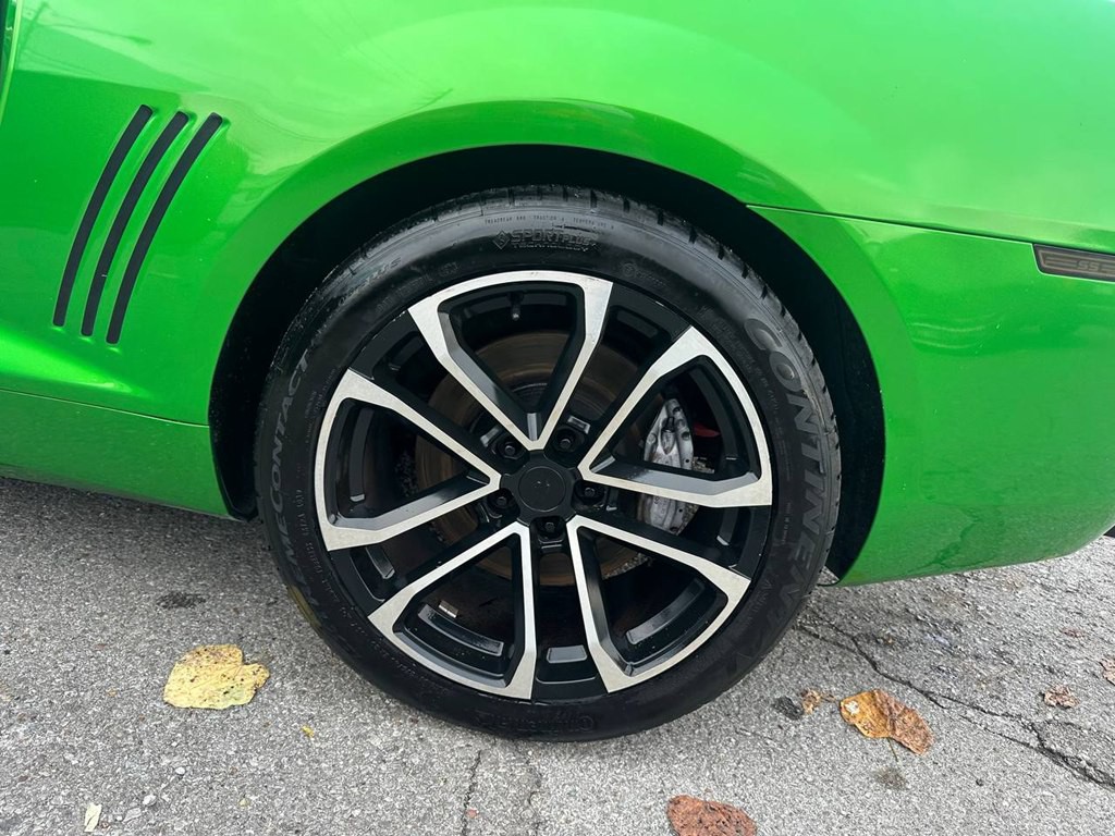 2011 Chevrolet Camaro Image 25