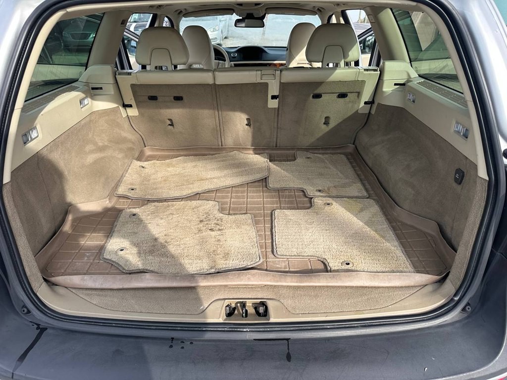 2014 Volvo XC70 Image 11