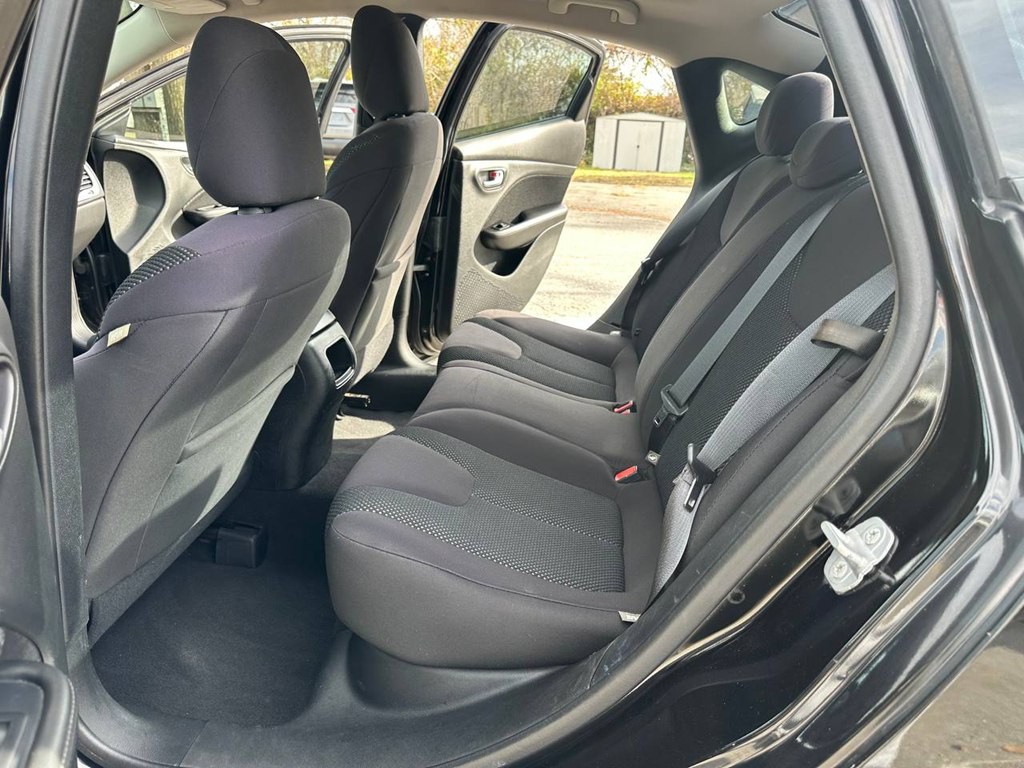 2014 Dodge Dart Image 16