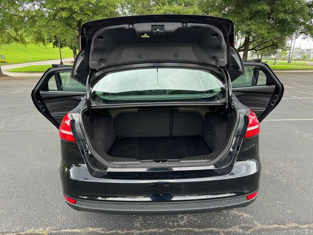 2018 Ford Focus Image 11